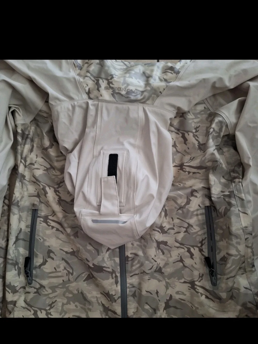 Grundens Neptune Waterproof Fishing Suit Set Mens M Refraction Camo Jacket EUC